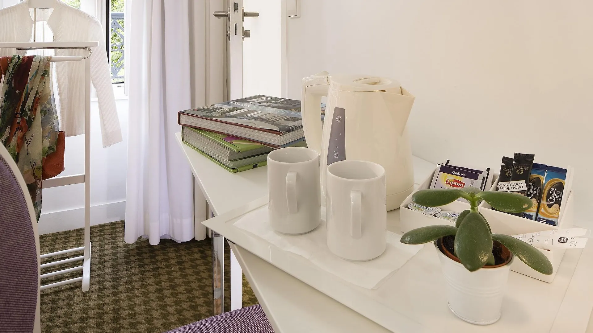 Mistral Hotel